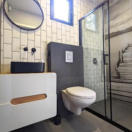 Appartamento Przeszklony Tiny House W Lesie