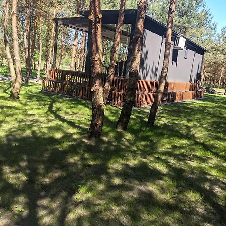 Przeszklony Tiny House W Lesie 아파트